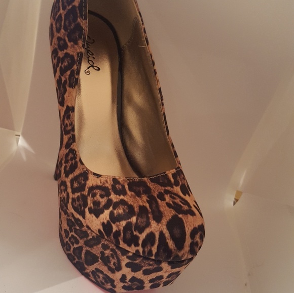 Leopard Platform Heels - Picture 2 of 5